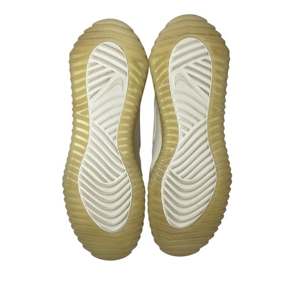 Nike Air Wild Sneakers in Light Bone Sail Terra Orange Size 12 - Picture 8 of 9